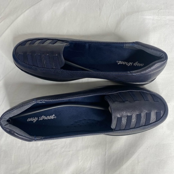 Easy Street Womens Genesis Loafers - Navy Burnish New 10M - Picture 10 of 12